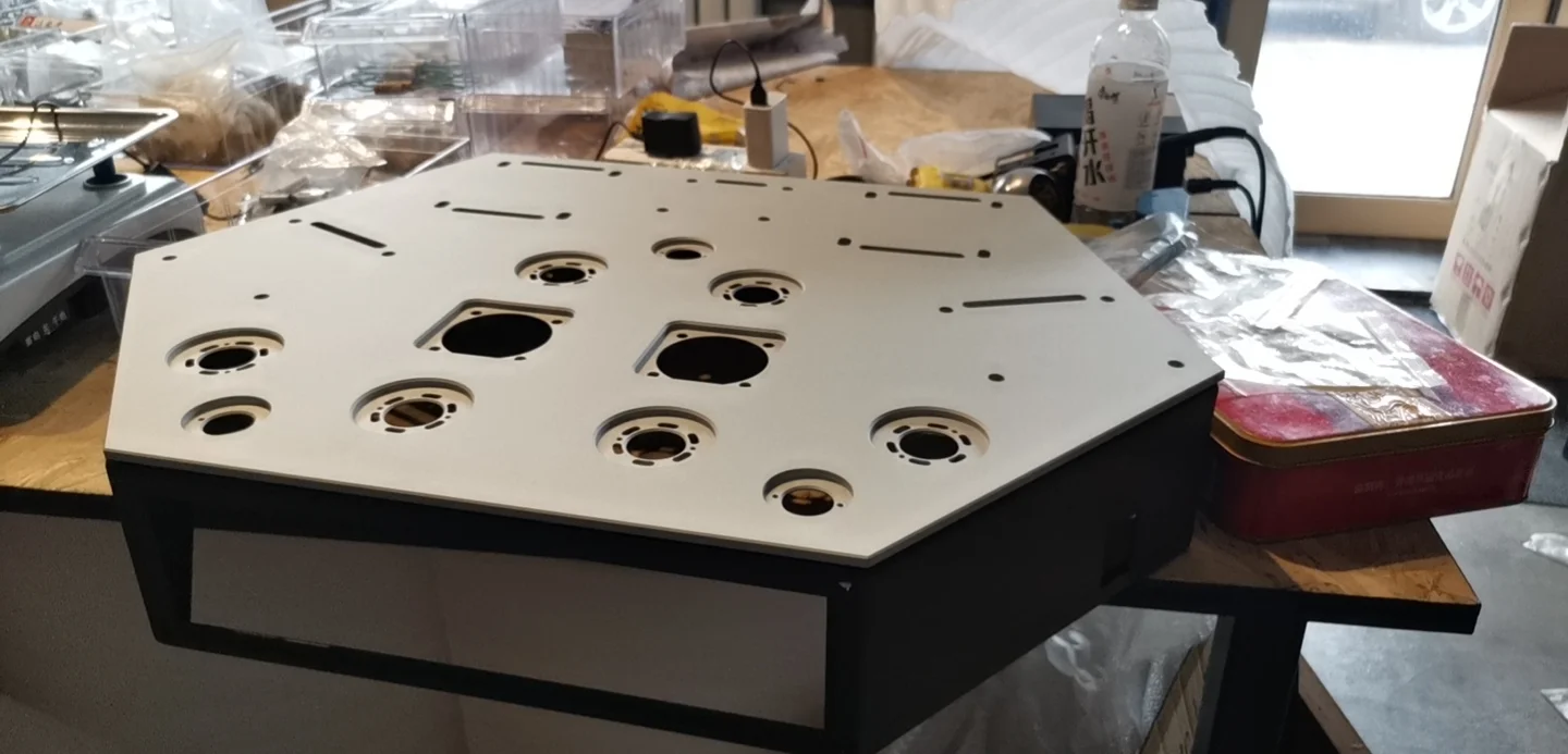Amplifier CNC-machined housing